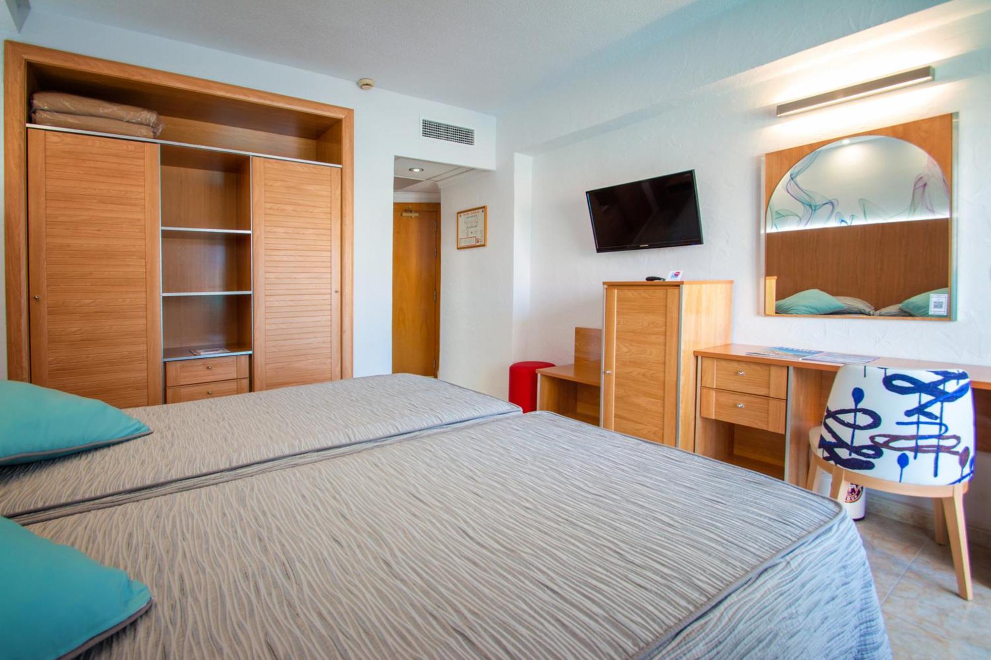 Hotel Servigroup Castilla Бенідорм Номер фото